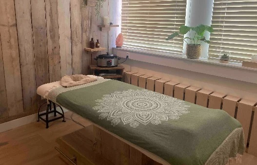 massage massagesalon masseuse in huizen -praktijk mijn lijf